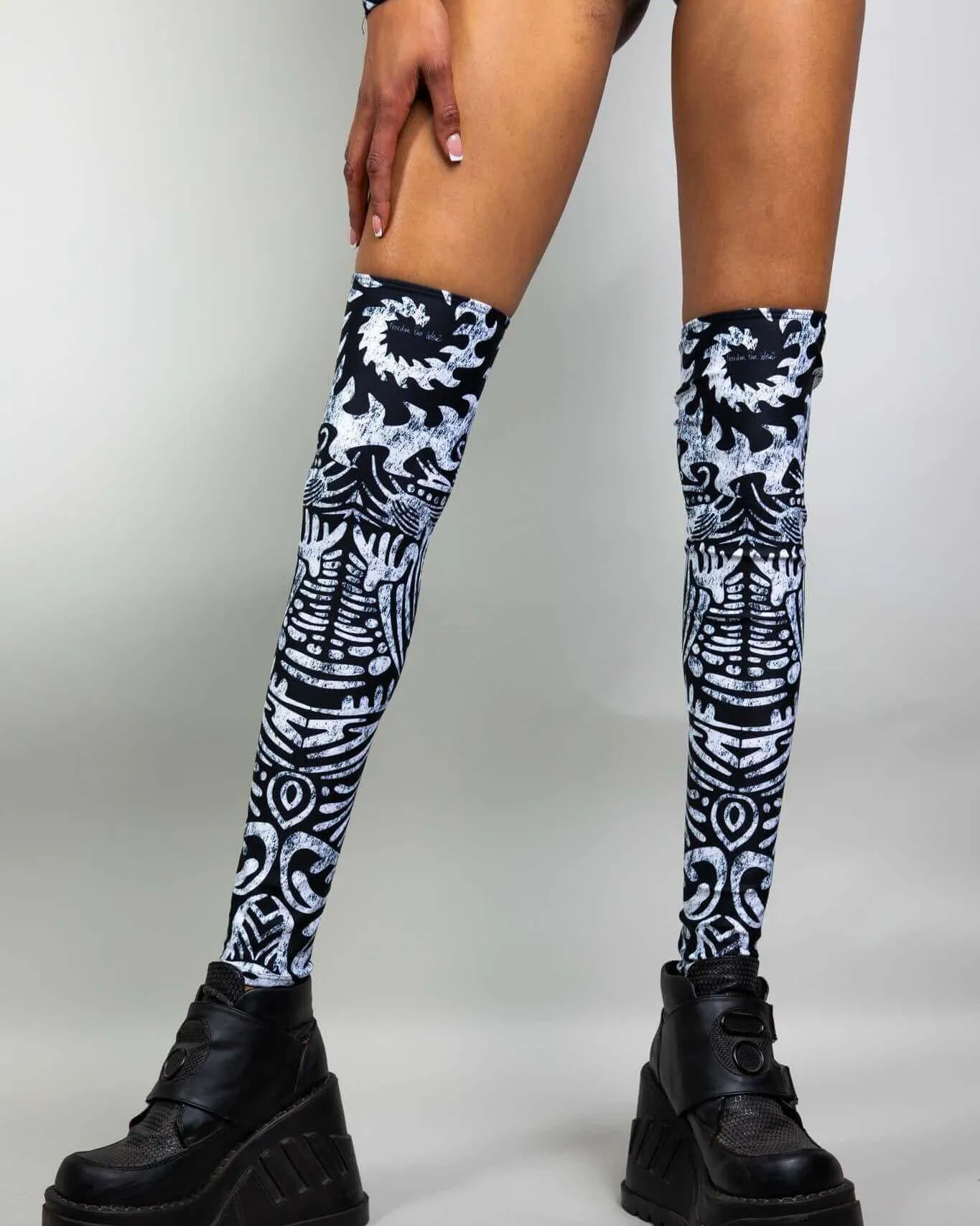 Archaic Leg Sleeves