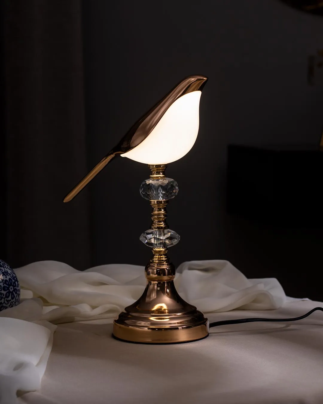 Aves Bird Ambient Desk Lamp