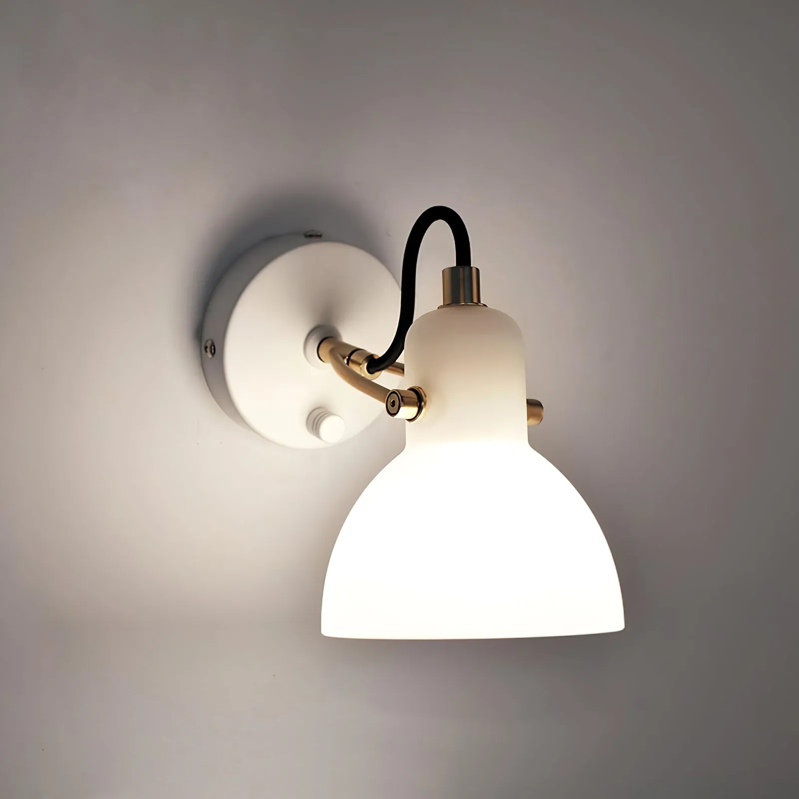 Daniel Wall Lamp