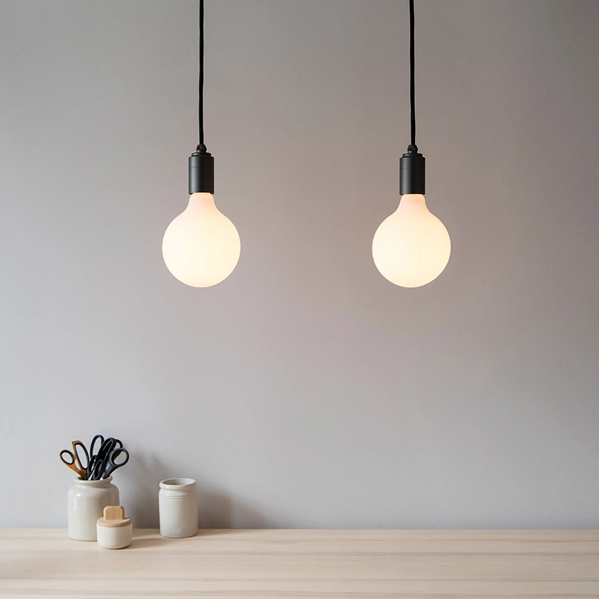 Porcelain III Bulb